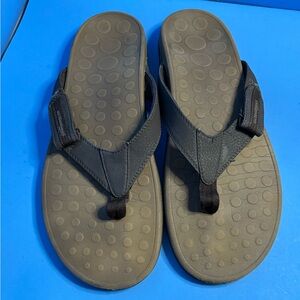 VIONIC Tide II Thong Flip Flop Sandals Men’s 12 45 Shoes Brown